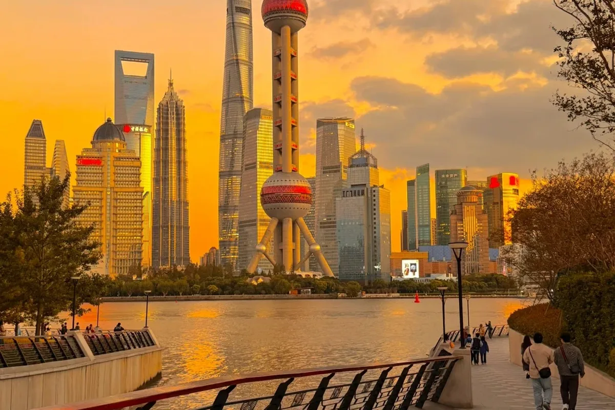 Related Xinjiang destination imagery for Driving Across Western China