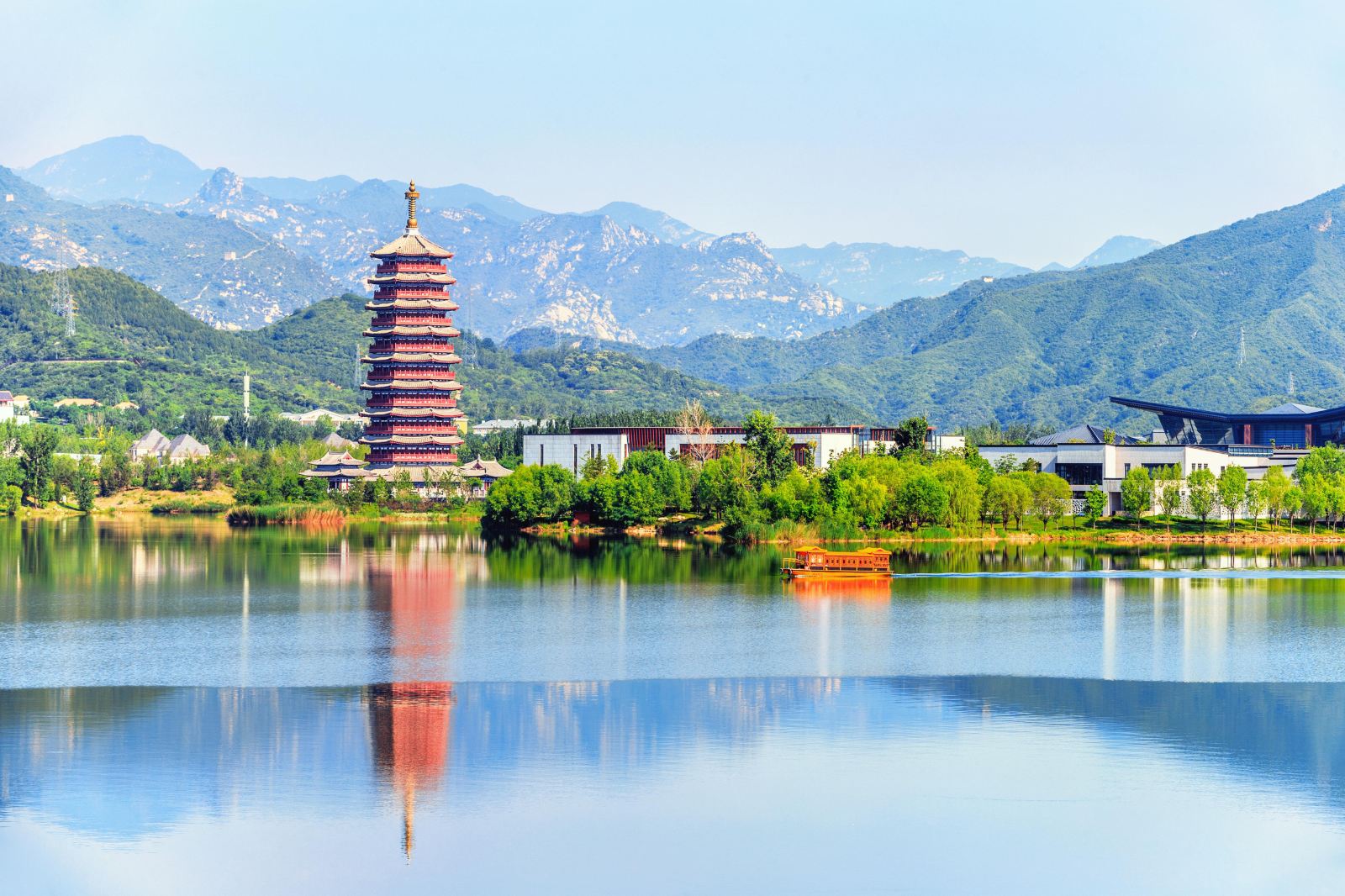 China Beijing Yanqi Lake