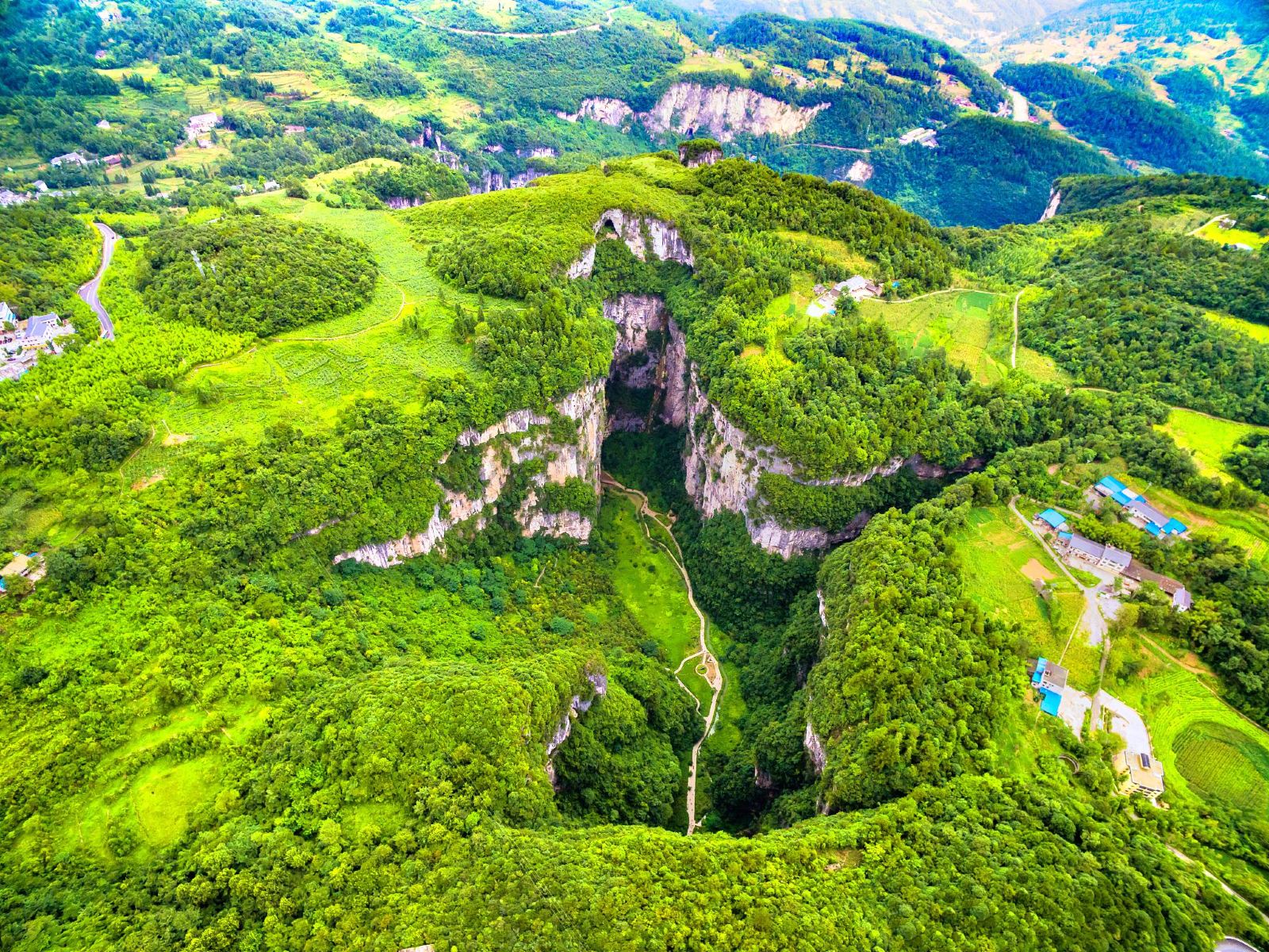 Chongqing Wulong Karst Tourist Area