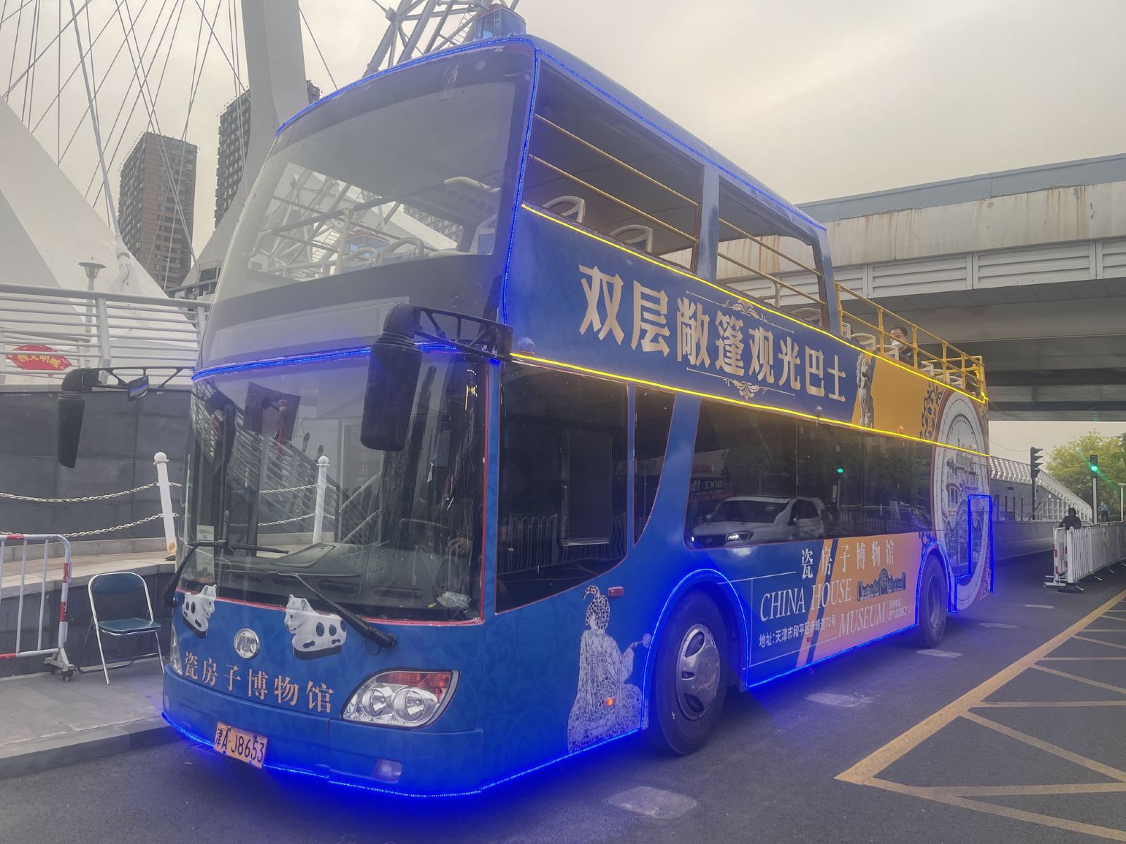 Tianjin Double-decker open-top sightseeing bus